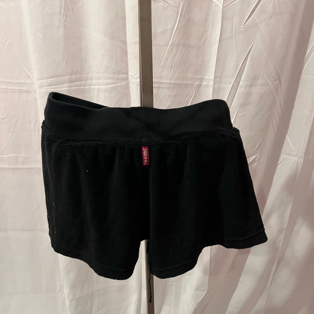 Hard tail shorts
